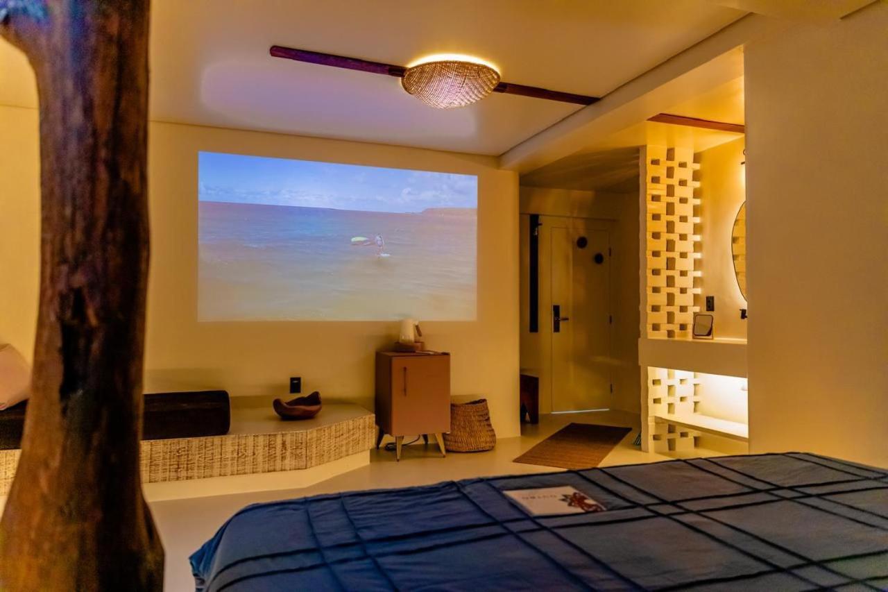 Outro Beach Hotel 컴부코 외부 사진